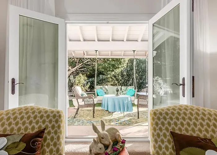Holiday home Serene Oasis Getaway W/heated Pool+outdoor Space! *