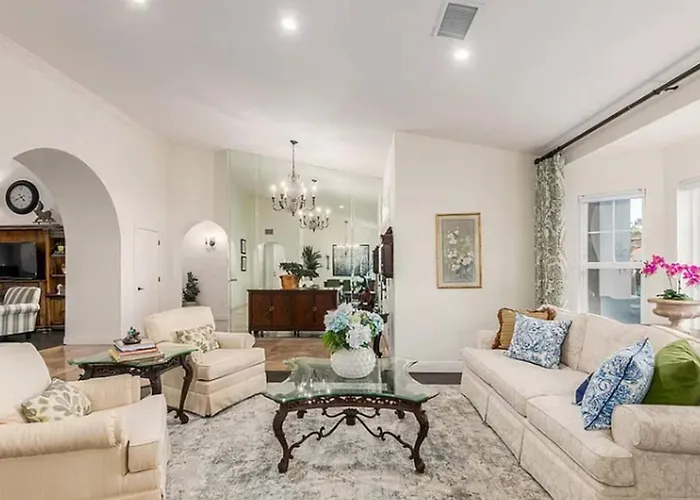 Serene Oasis Getaway W/heated Pool+outdoor Space! Holiday home Mesa